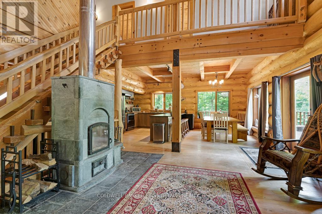 Photo 11 of 540 Ski Hill Road, Mississippi Mills ON
