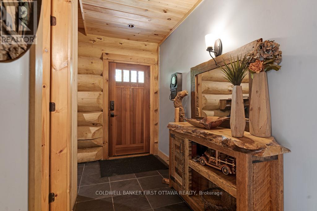 Photo 5 of 540 Ski Hill Road, Mississippi Mills ON