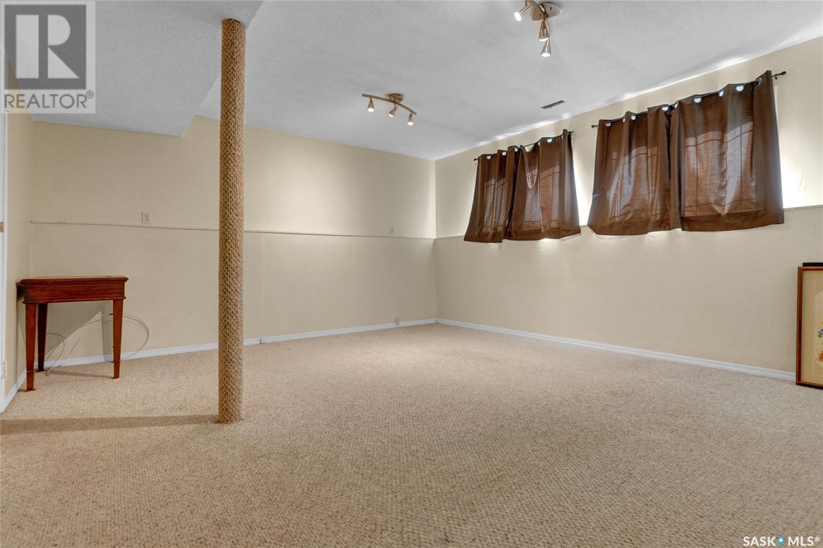 Photo 13 of 1609 11 Th Avenue Nw, Moose Jaw SK