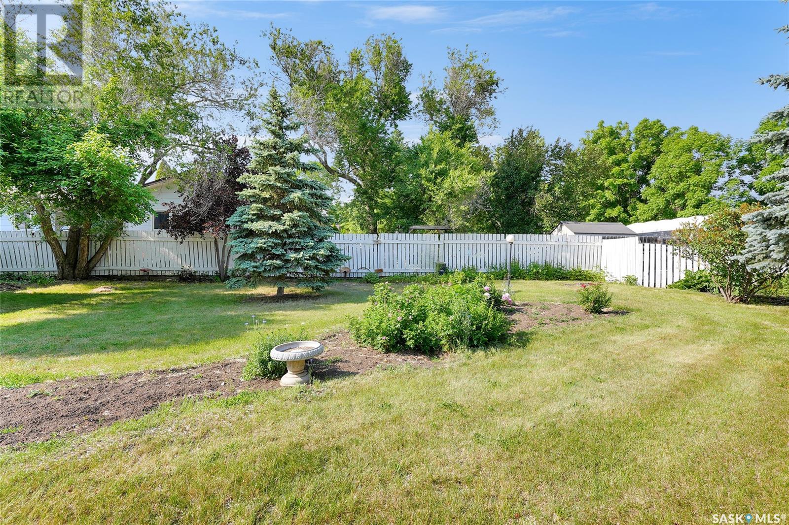 Photo 35 of 1609 11 Th Avenue Nw, Moose Jaw SK