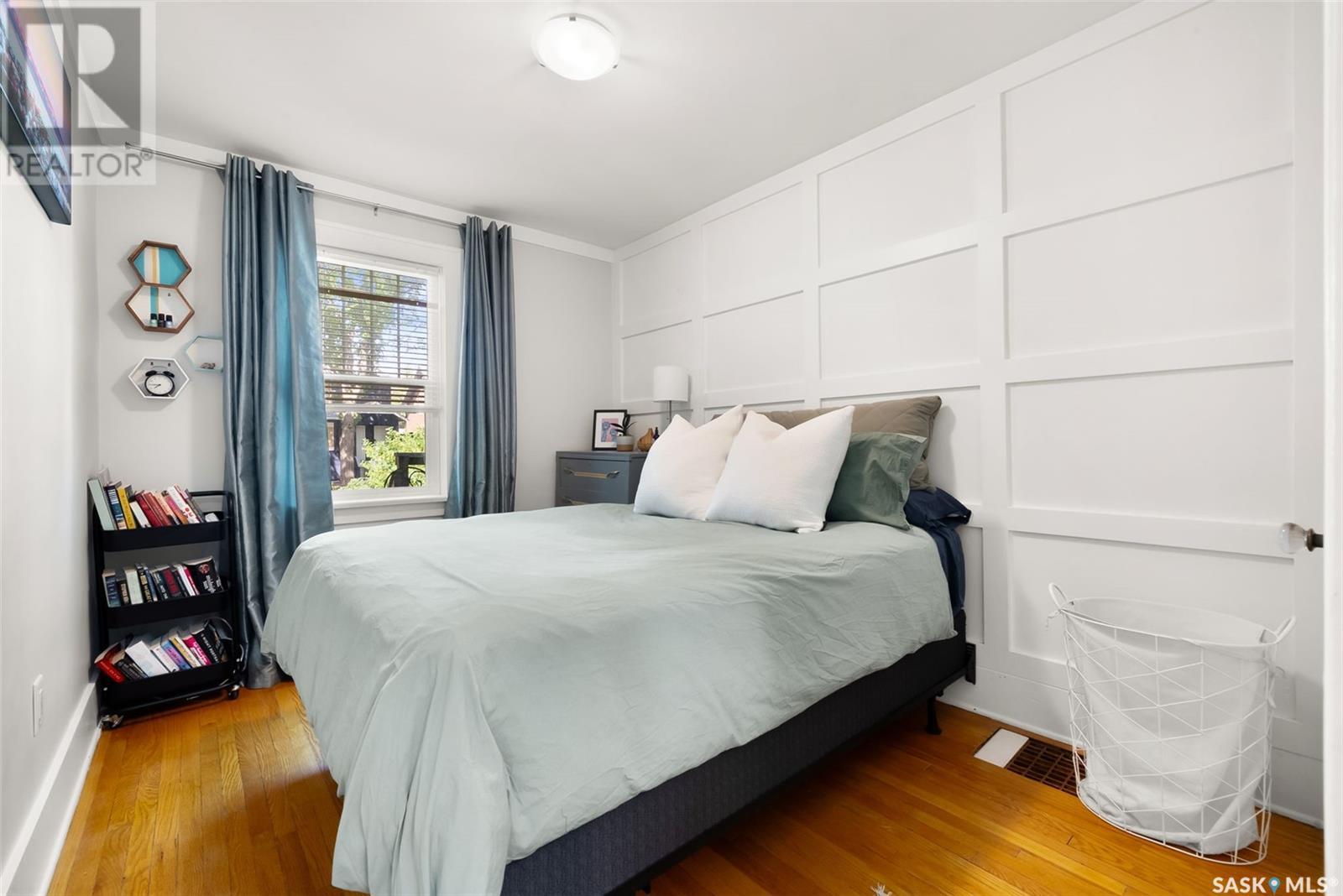 Photo 15 of 2061 Elphinstone Street, Regina SK