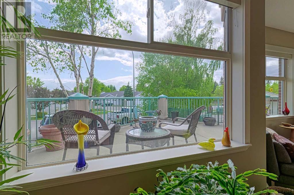 Single Family House for Sale in   Lincoln Way SW Lincoln Park Calgary 