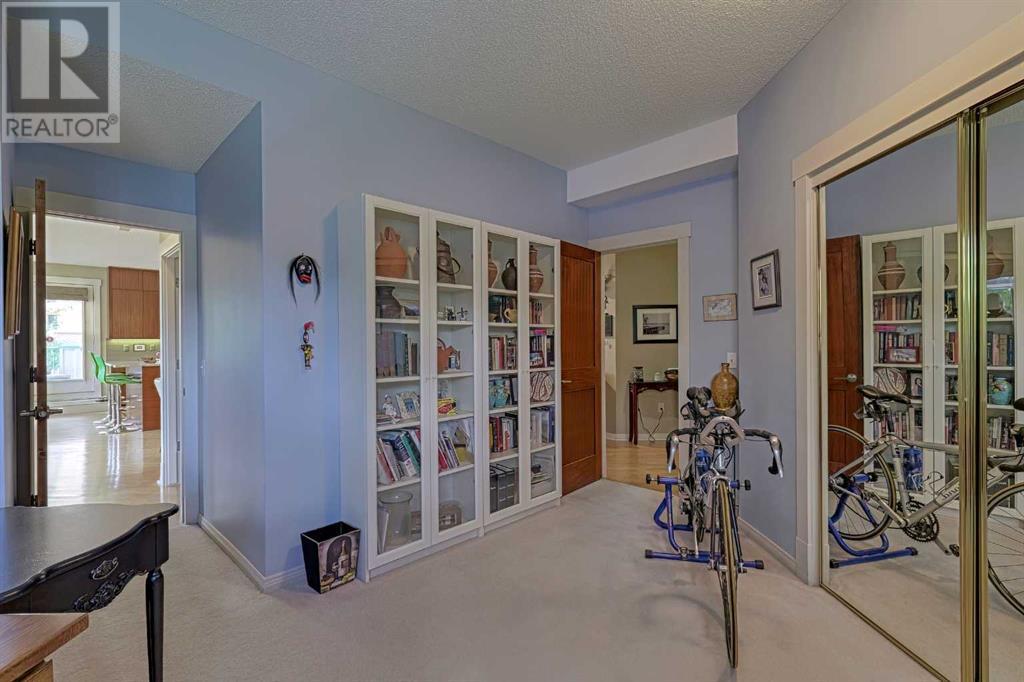 Single Family House for Sale in   Lincoln Way SW Lincoln Park Calgary 