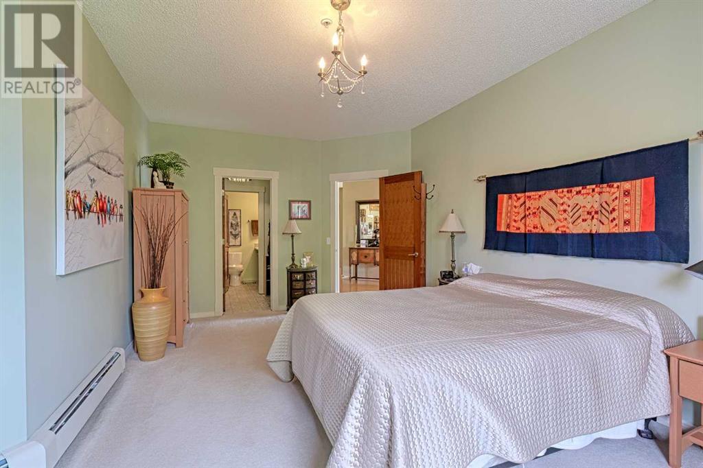 Single Family House for Sale in   Lincoln Way SW Lincoln Park Calgary 