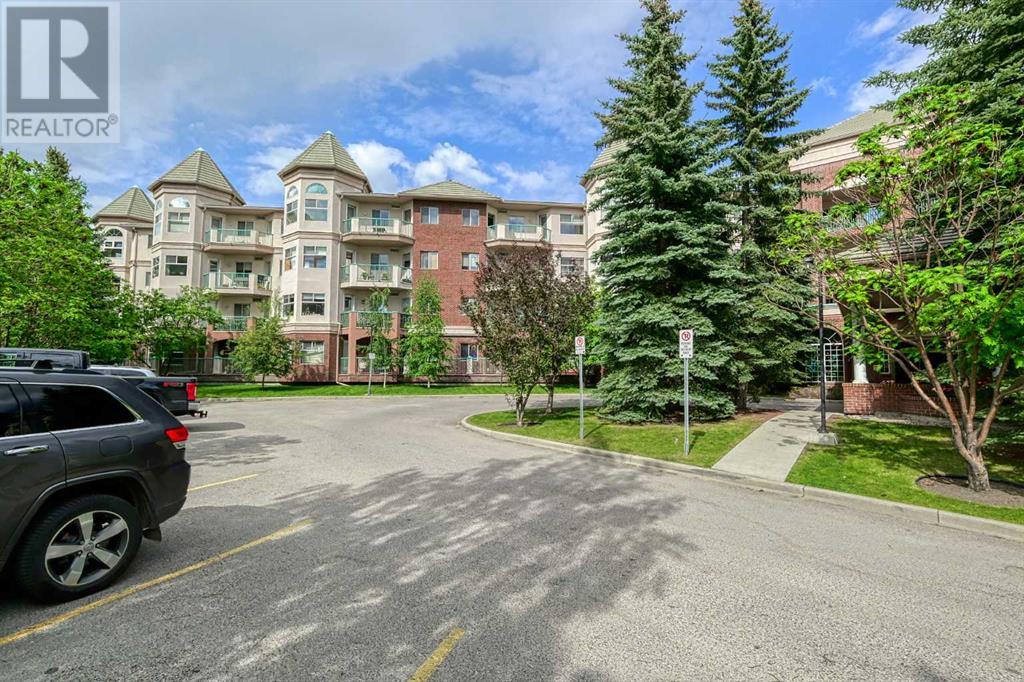 Single Family House for Sale in   Lincoln Way SW Lincoln Park Calgary 