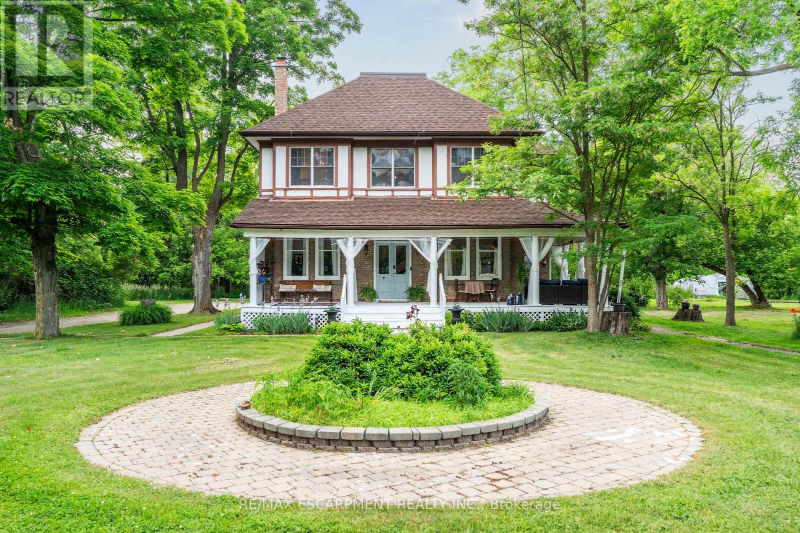 Front View of Home
