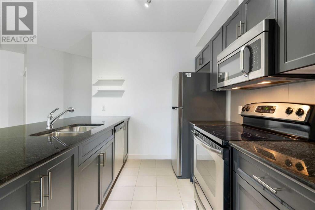 Single Family House Loft for Sale in    Avenue NW Varsity Calgary 