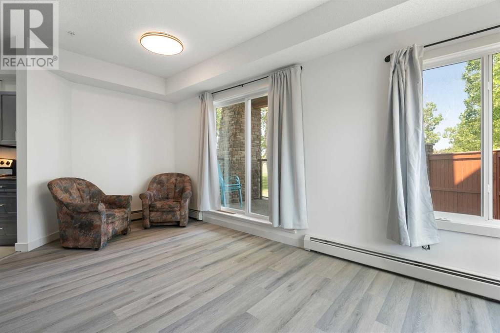 Single Family House Loft for Sale in    Avenue NW Varsity Calgary 