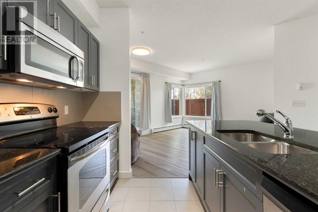 Single Family House Loft for Sale in    Avenue NW Varsity Calgary 