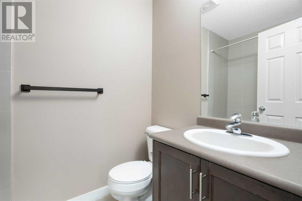 Single Family House Loft for Sale in    Avenue NW Varsity Calgary 