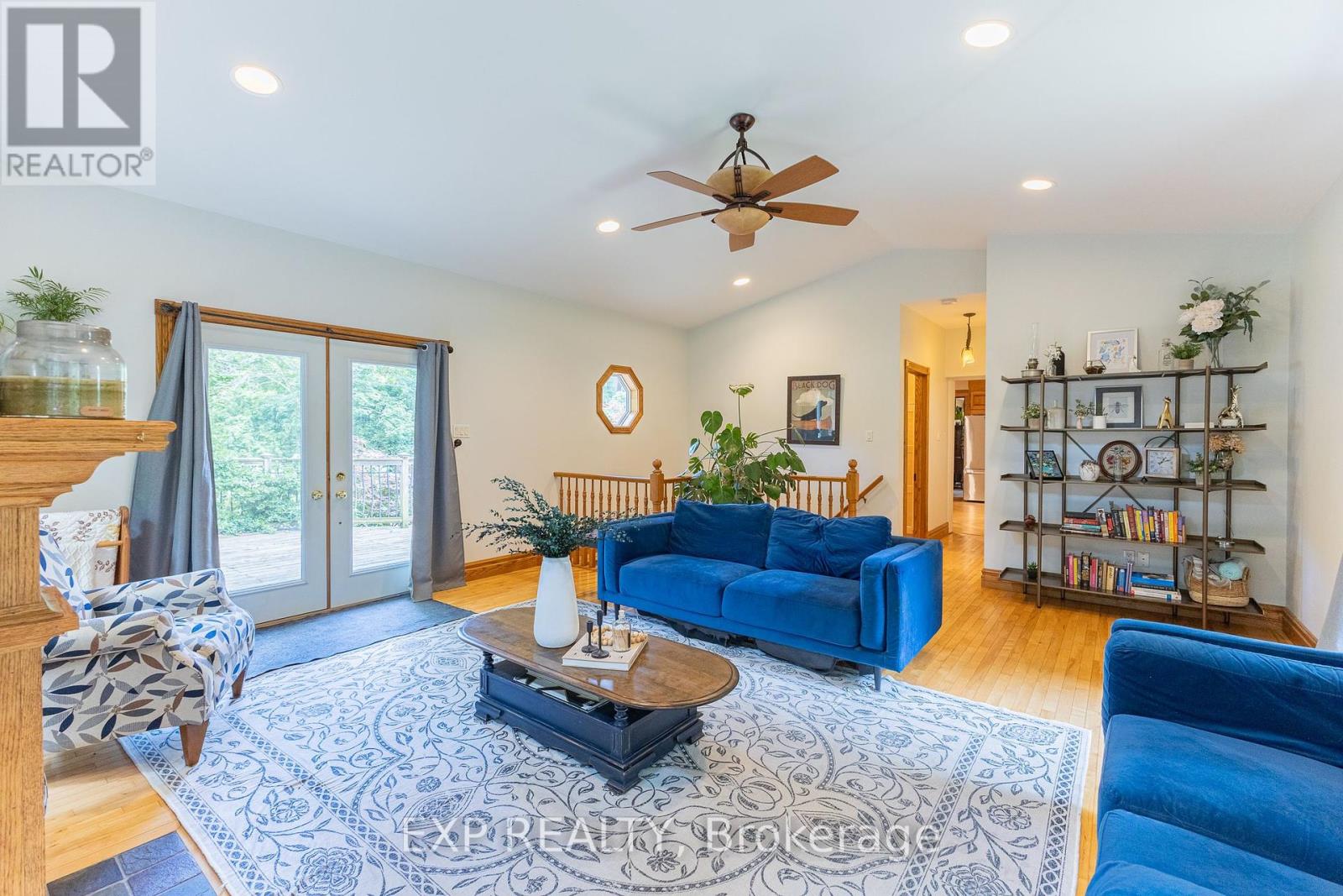 Single Family House for Sale in  HASTINGS STREET North Middlesex (Parkhill) 