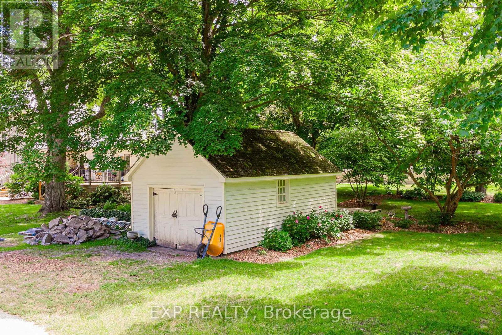Single Family House for Sale in  HASTINGS STREET North Middlesex (Parkhill) 