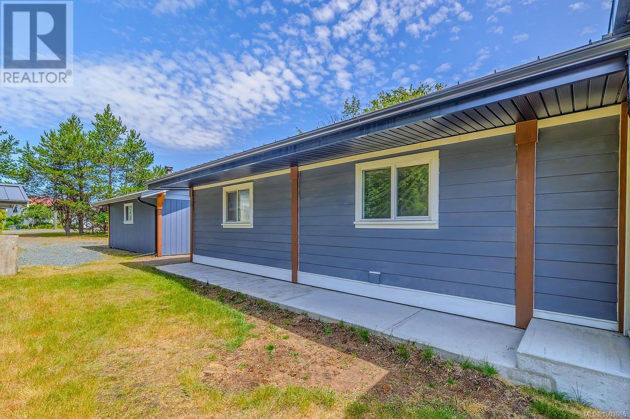 5492 Deep Bay Dr, Bowser