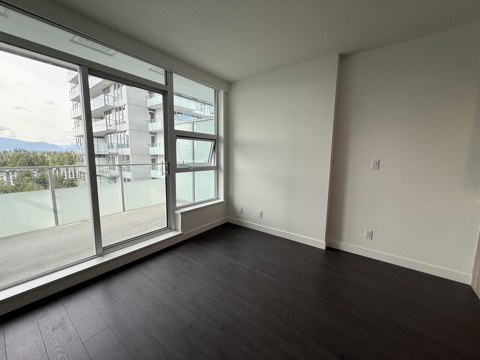 Photo 14 of 1610 13768 100th Avenue, Surrey BC