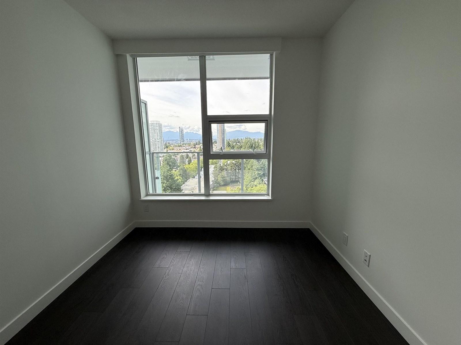 Photo 20 of 1610 13768 100th Avenue, Surrey BC
