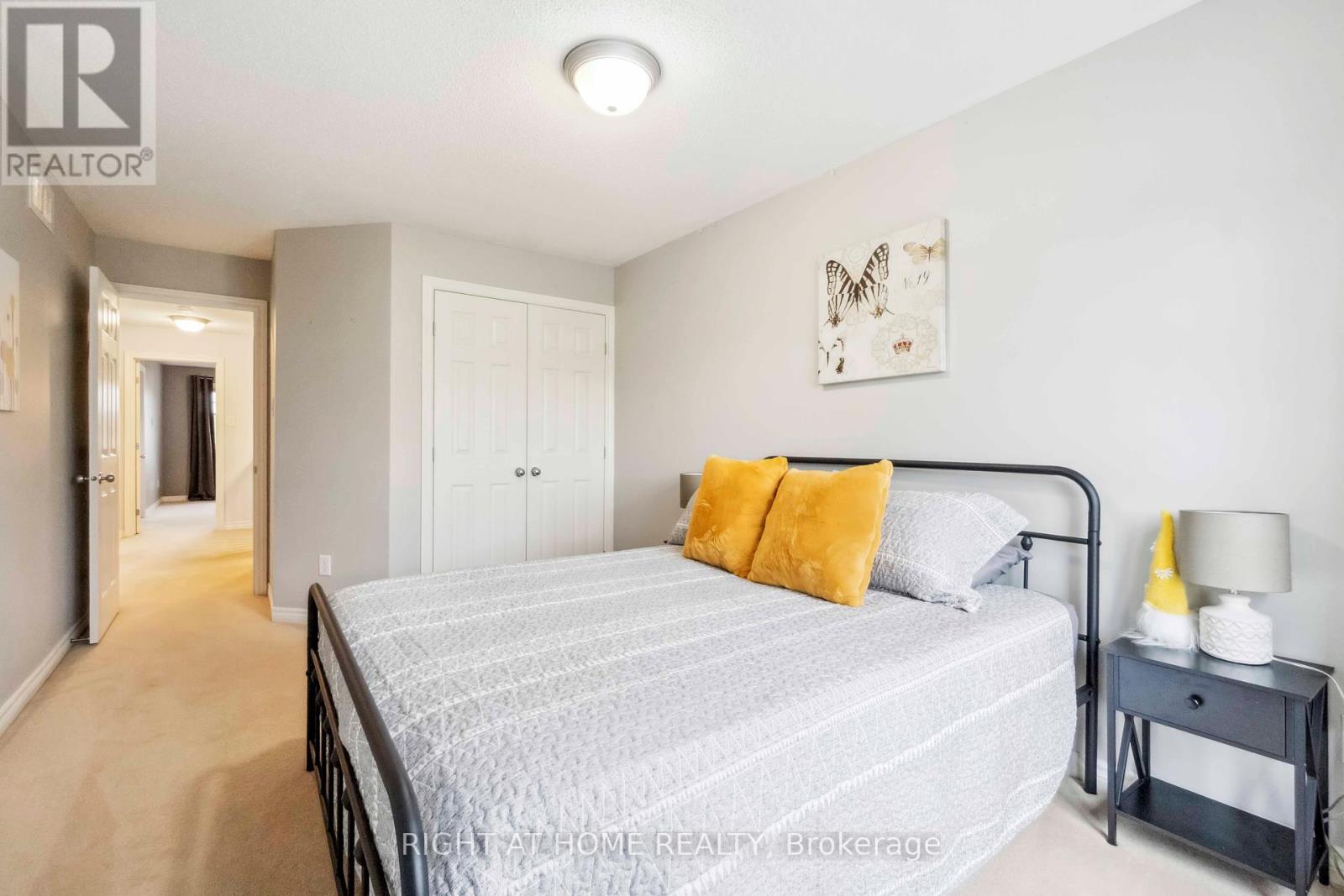 Photo 22 of 163 Mojave Crescent, Ottawa ON