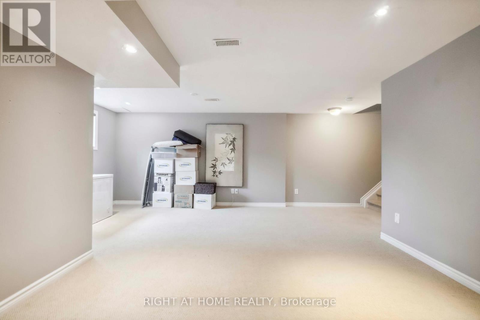 Photo 27 of 163 Mojave Crescent, Ottawa ON
