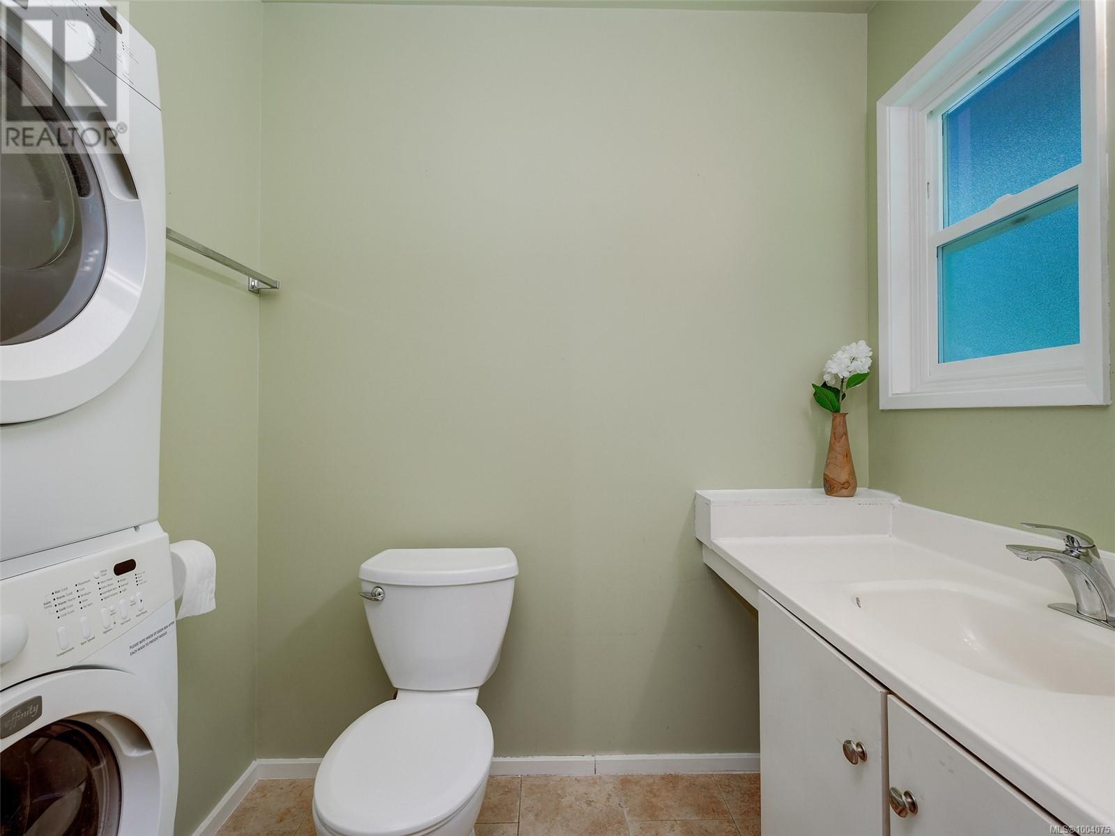Photo 12 of 823 Cecil Blogg Dr, Colwood BC