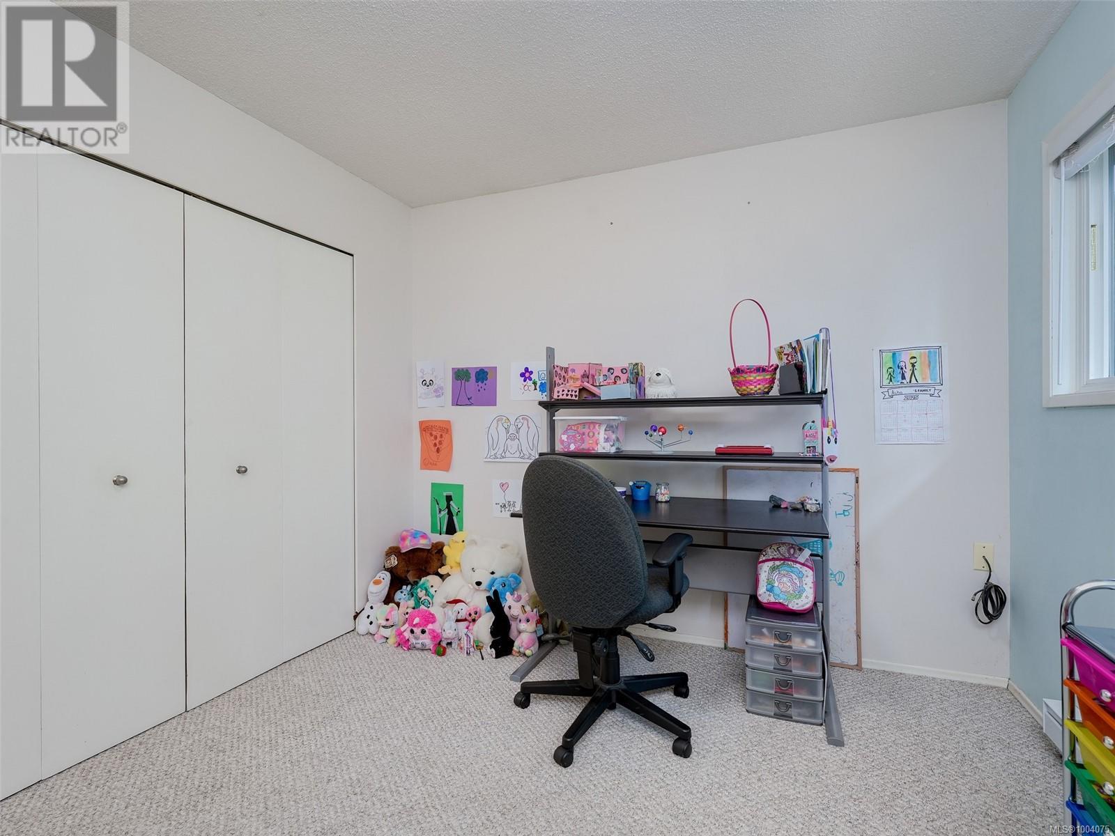 Photo 16 of 823 Cecil Blogg Dr, Colwood BC