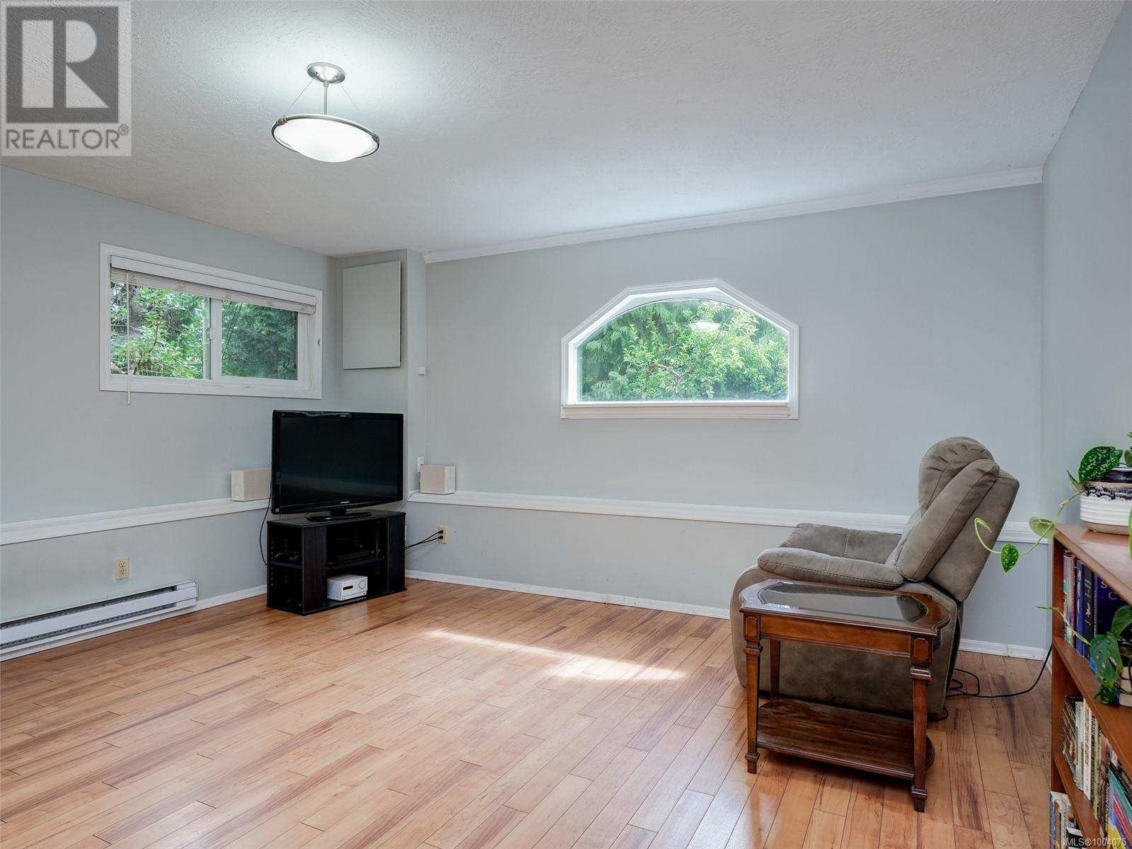 Photo 14 of 823 Cecil Blogg Dr, Colwood BC
