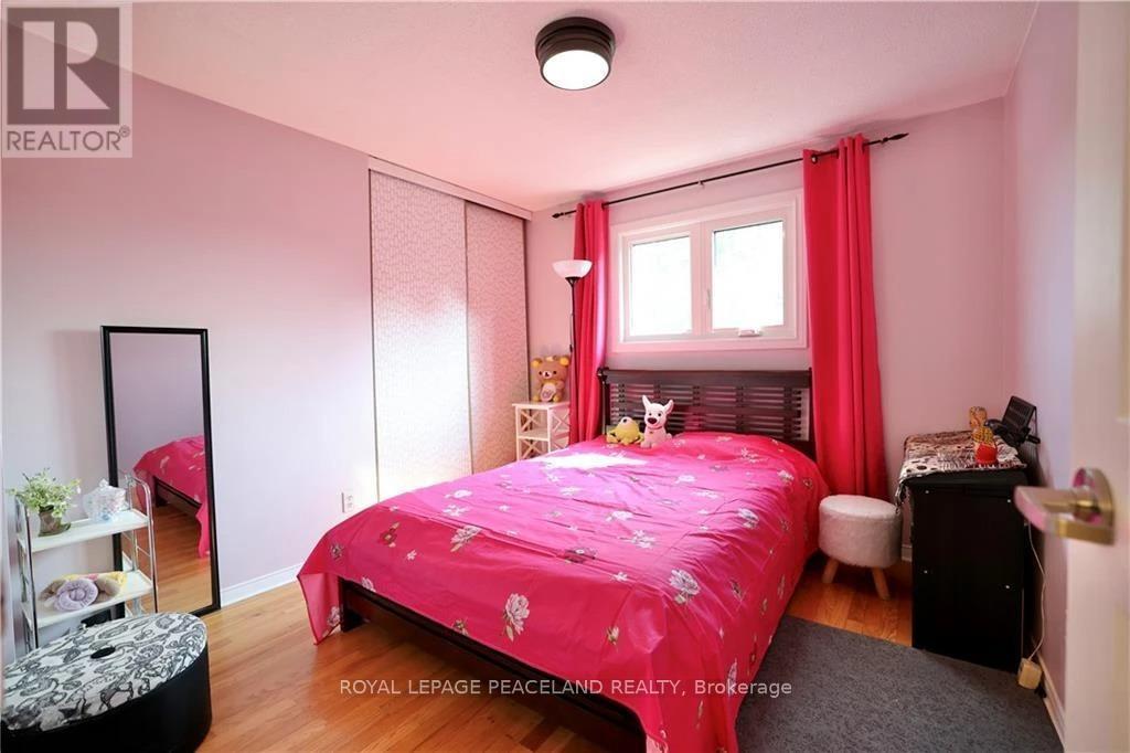 Photo 18 of 236 Westvale Drive, Waterloo ON
