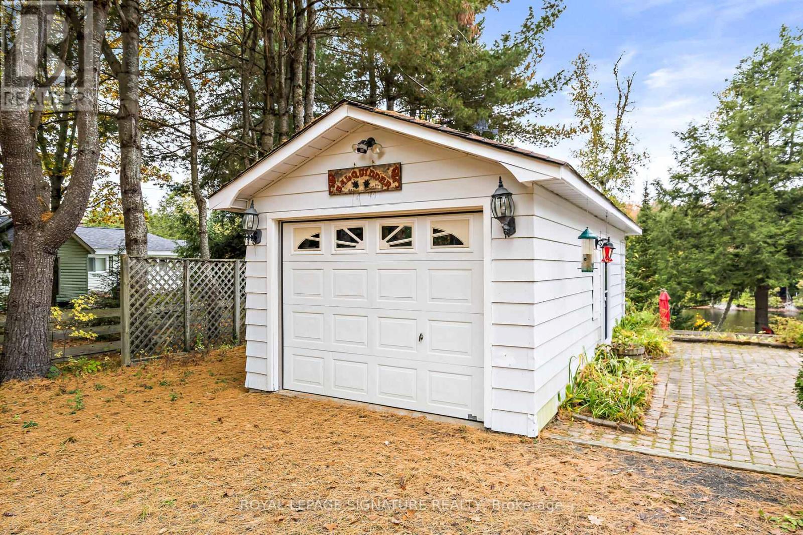 Photo 23 of 1047 Lagoon Road, Highlands East ON