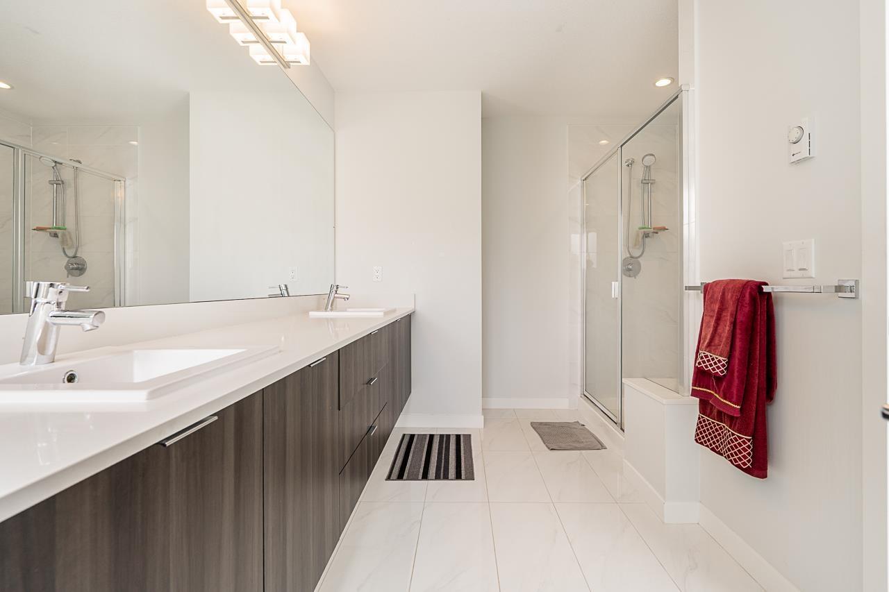 Photo 15 of 93 15111 Edmund Drive, Surrey BC