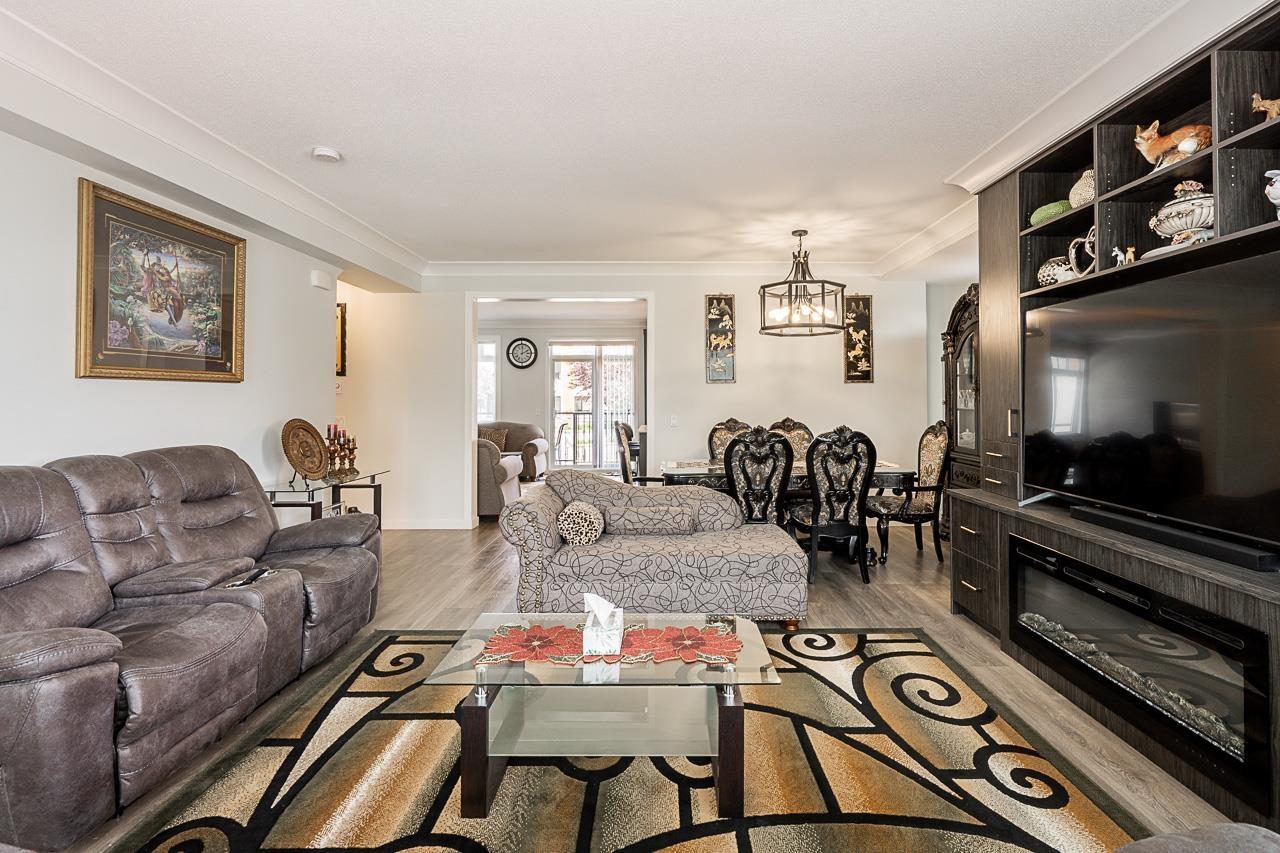 Photo 27 of 93 15111 Edmund Drive, Surrey BC