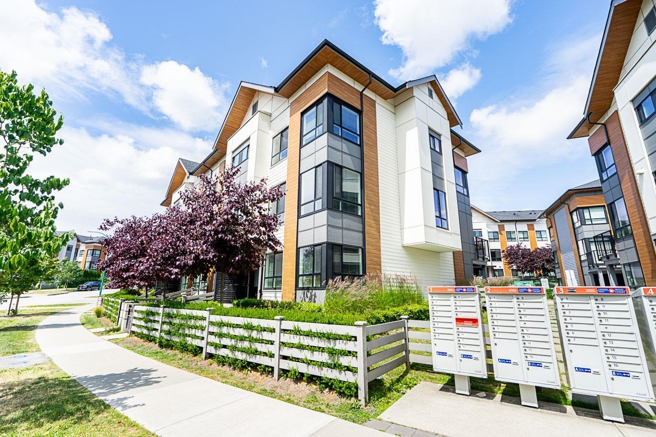 Photo 31 of 93 15111 Edmund Drive, Surrey BC