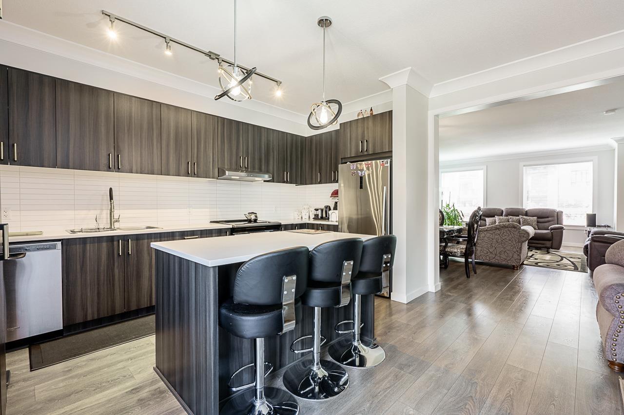 Photo 26 of 93 15111 Edmund Drive, Surrey BC