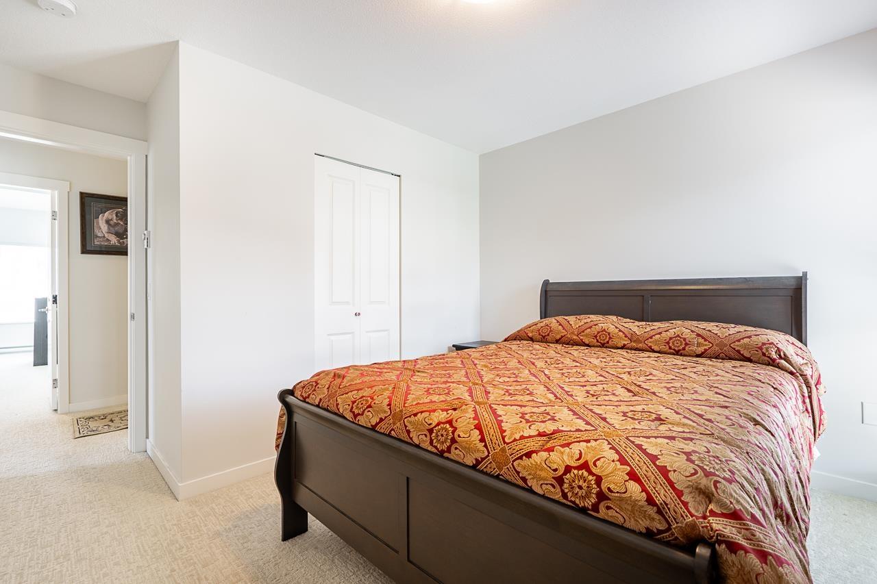 Photo 13 of 93 15111 Edmund Drive, Surrey BC