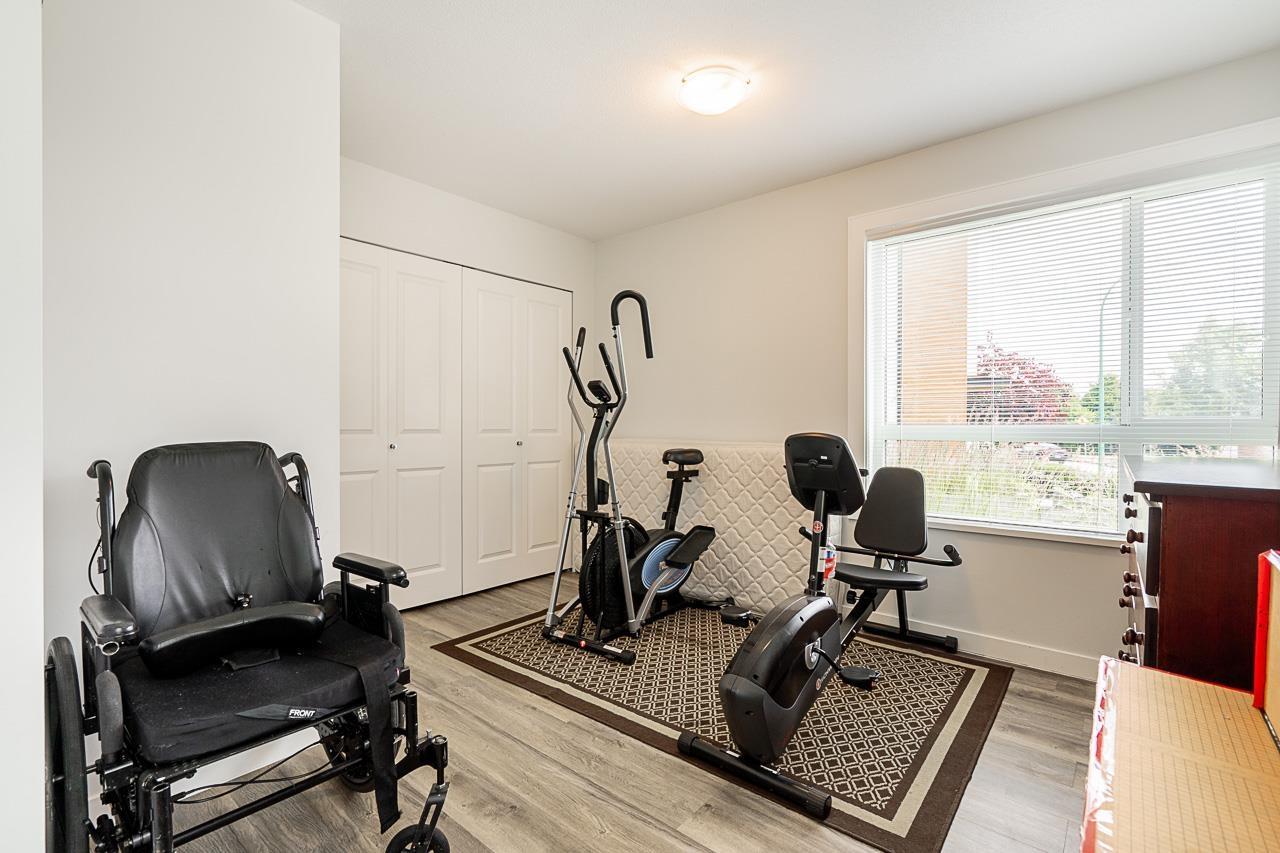 Photo 8 of 93 15111 Edmund Drive, Surrey BC