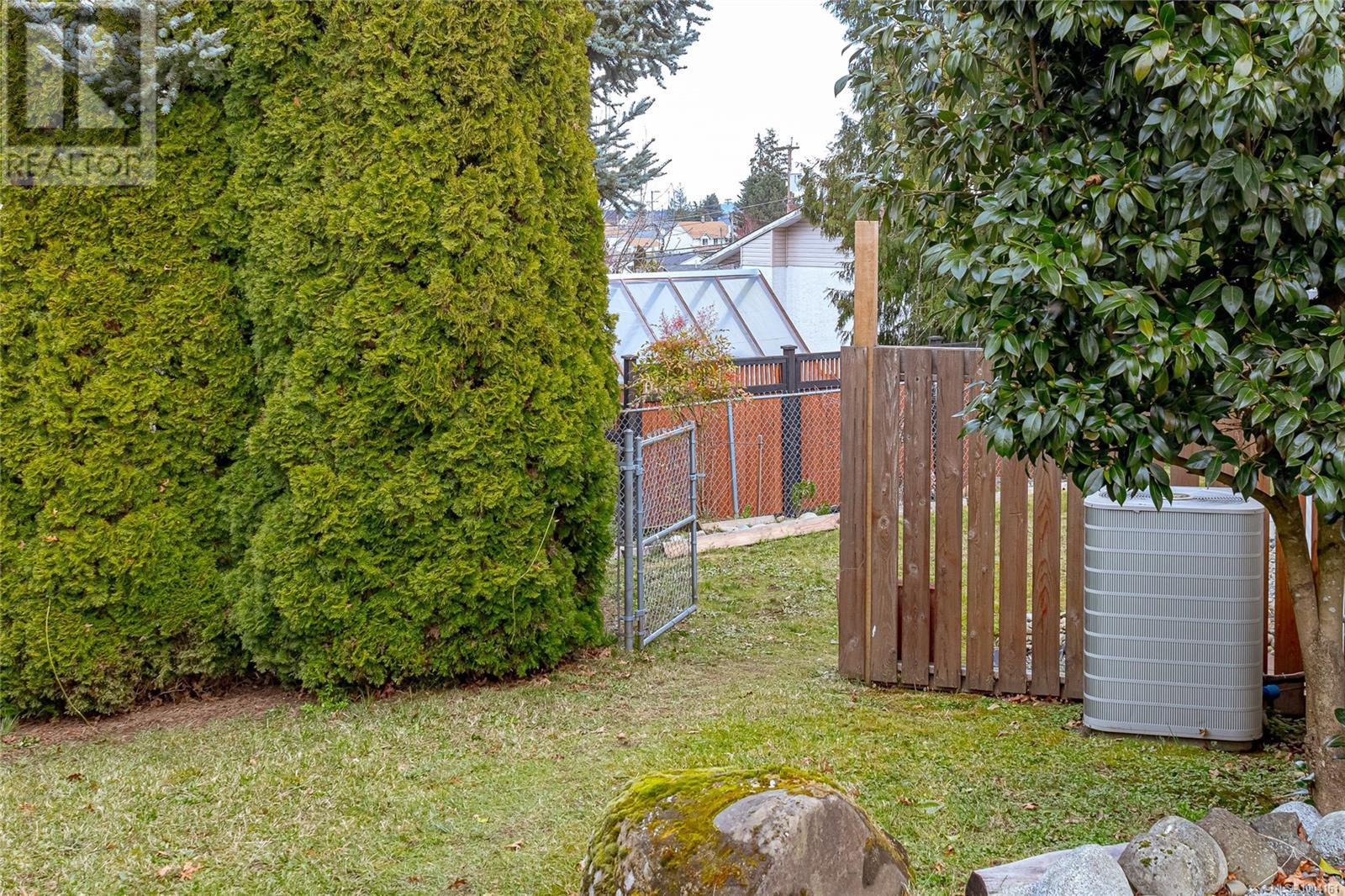 Photo 43 of 621 Wallace Pl, Ladysmith BC