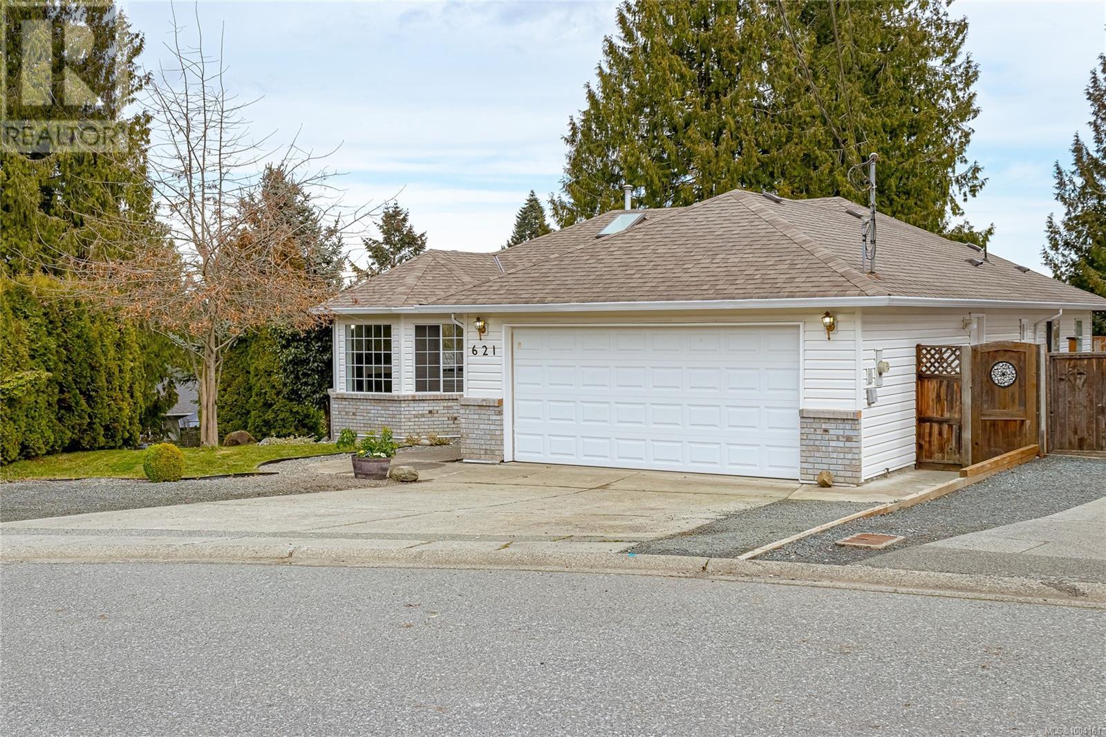 Photo 45 of 621 Wallace Pl, Ladysmith BC