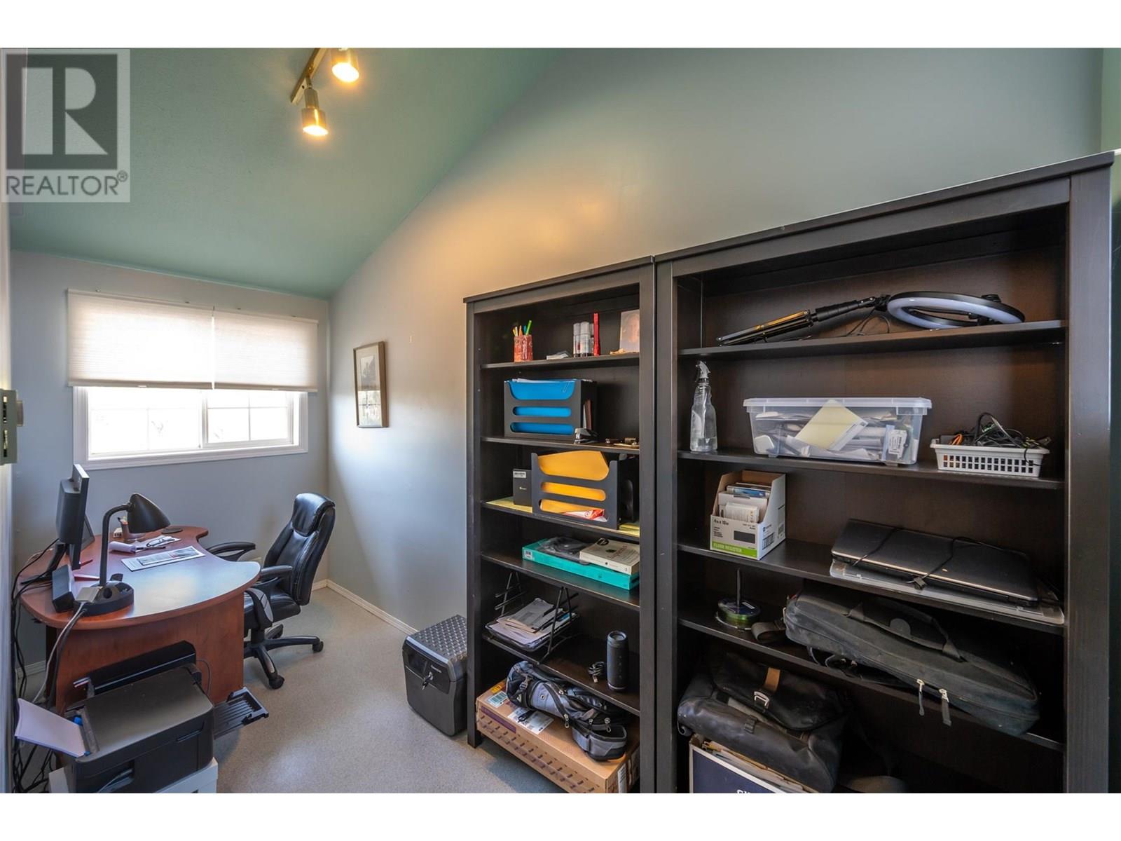445 5 Road, Oliver