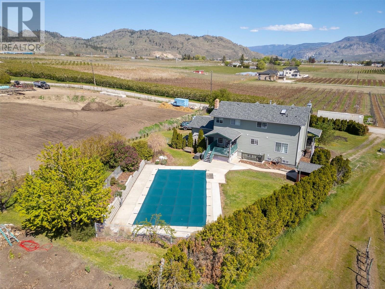 445 5 Road, Oliver