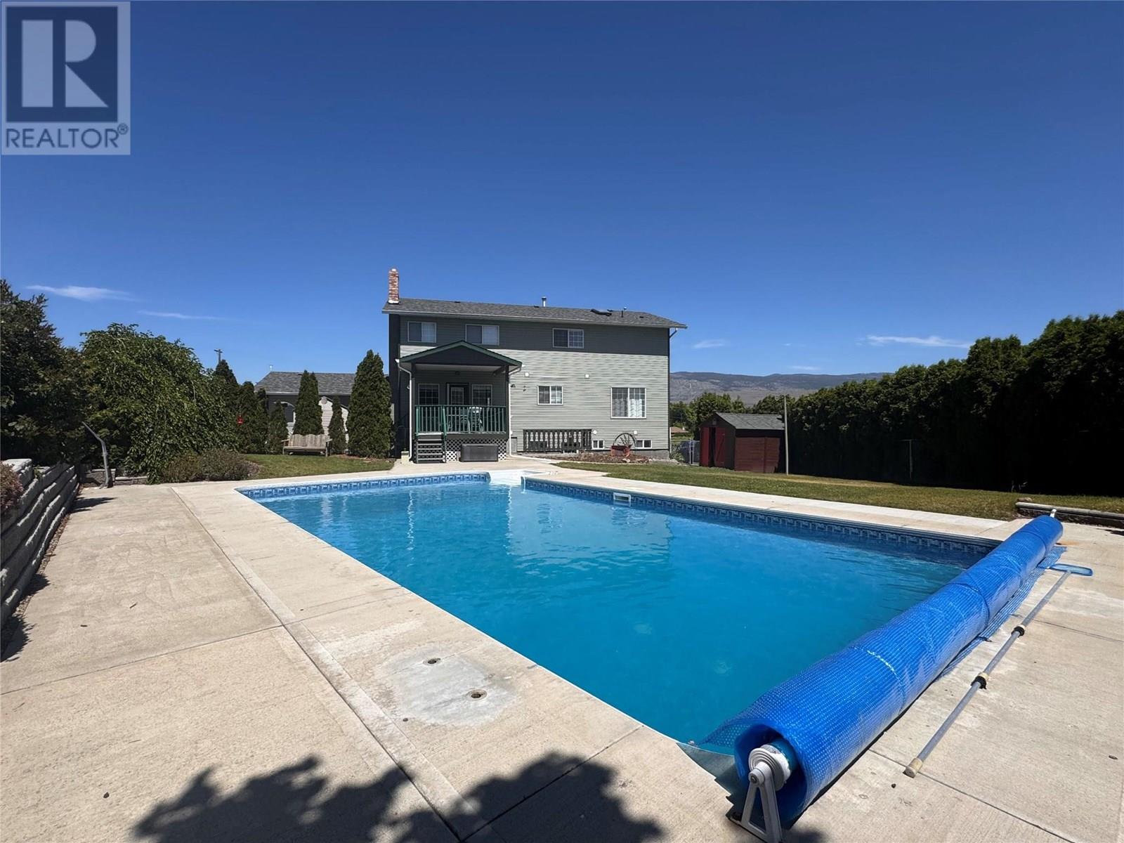 445 5 Road, Oliver