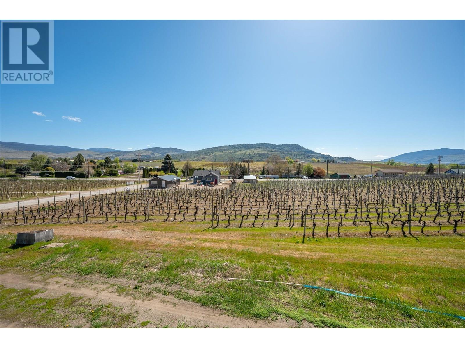 445 5 Road, Oliver