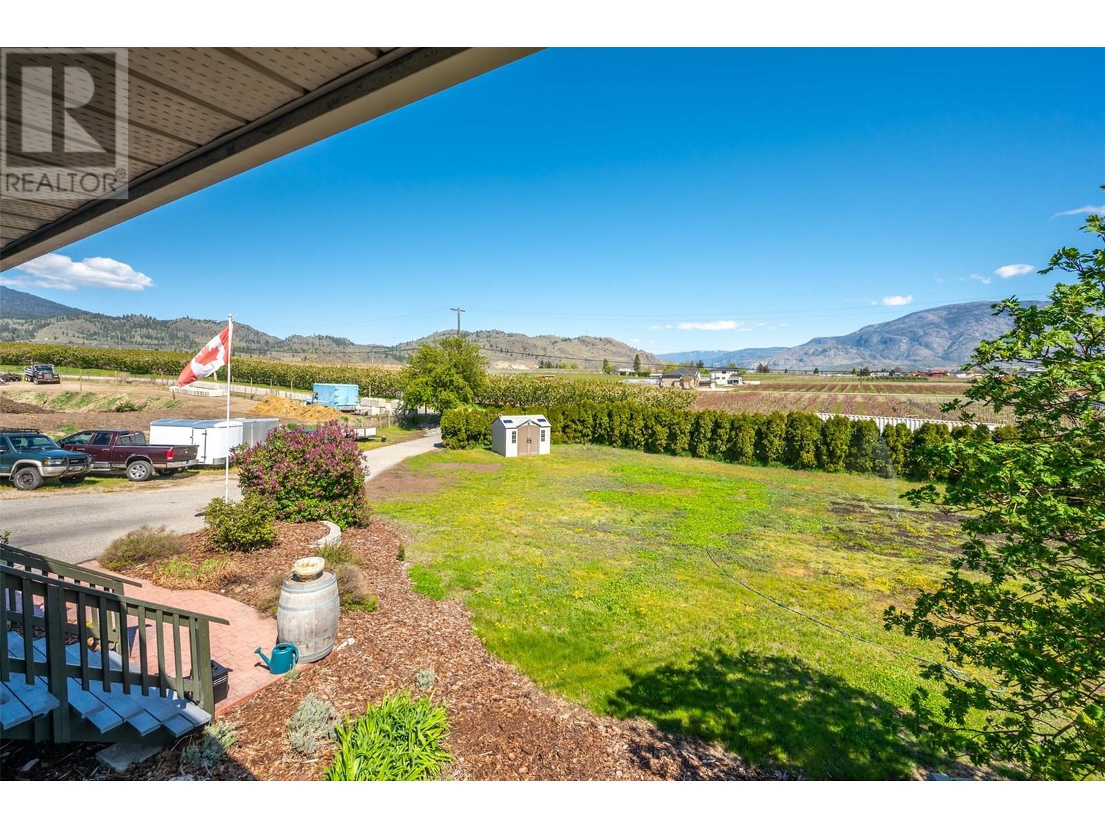445 5 Road, Oliver