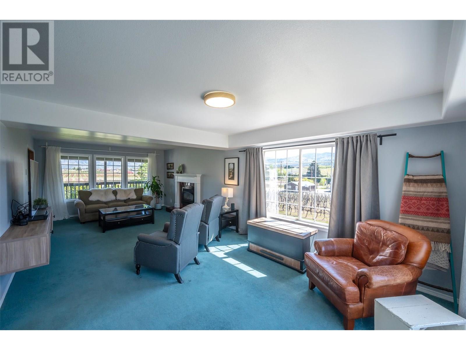 445 5 Road, Oliver