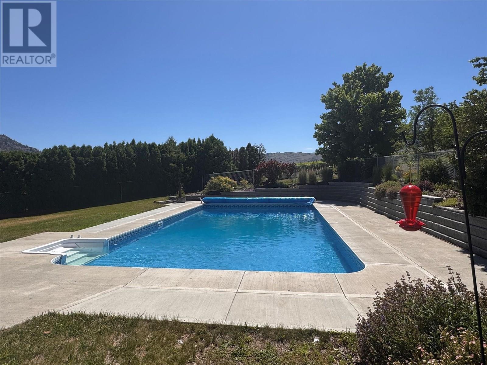 445 5 Road, Oliver