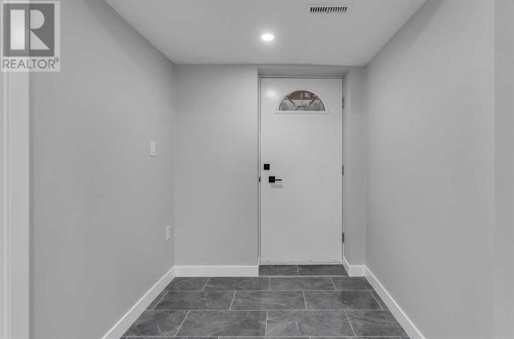 Single Family House for Sale in   Avenue NE Pineridge Calgary 