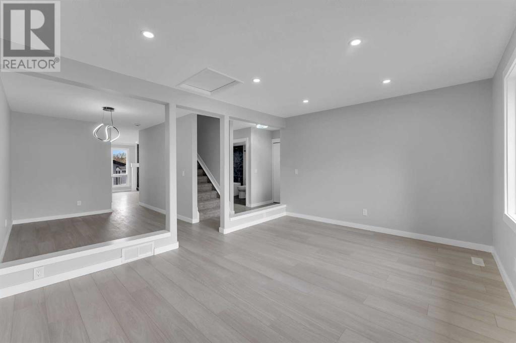 Single Family House for Sale in   Avenue NE Pineridge Calgary 