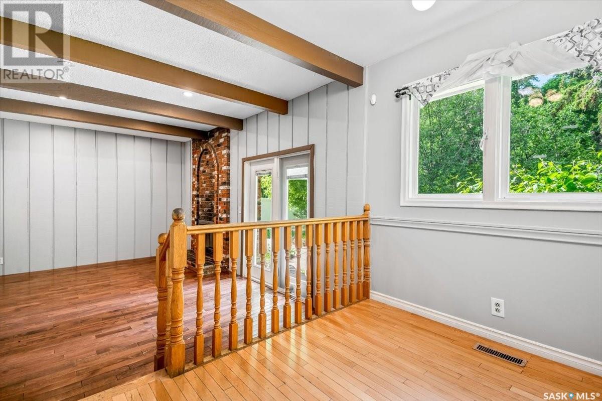 Single Family House 2 Level for Sale in  LANCASTER PLACE Regina 