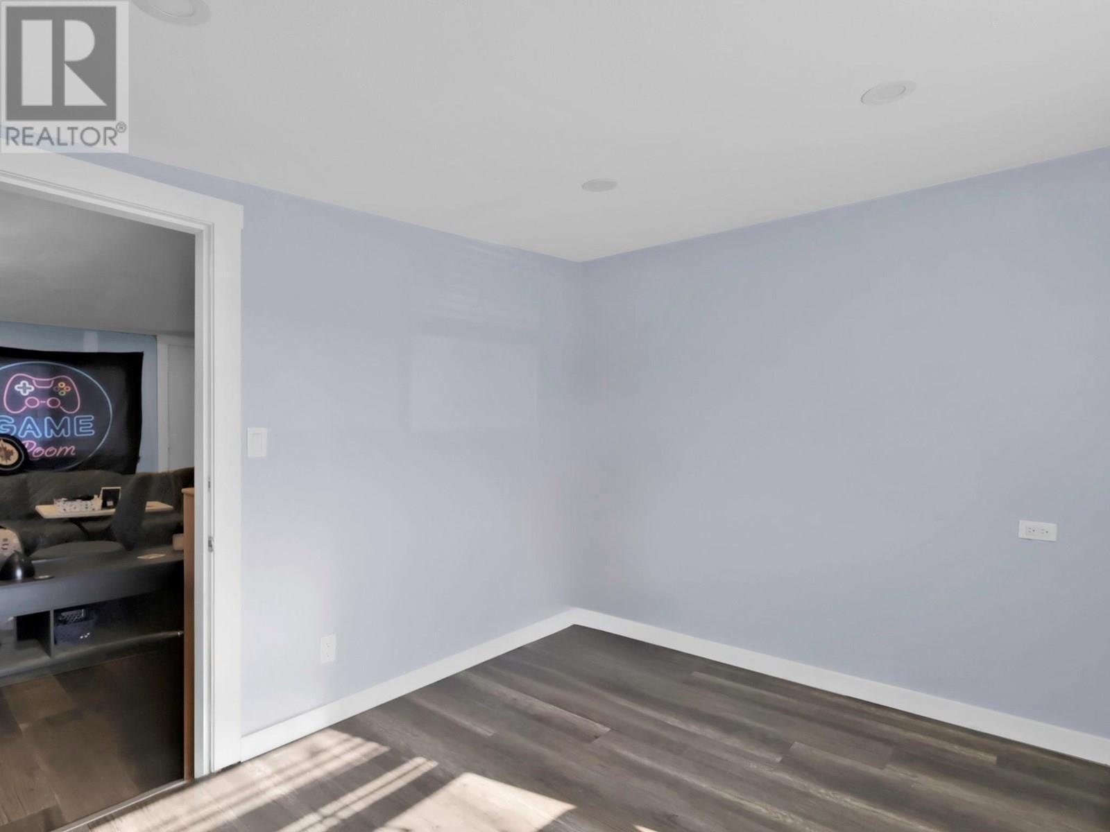 3381 Village Green Way Unit# 33, Westbank