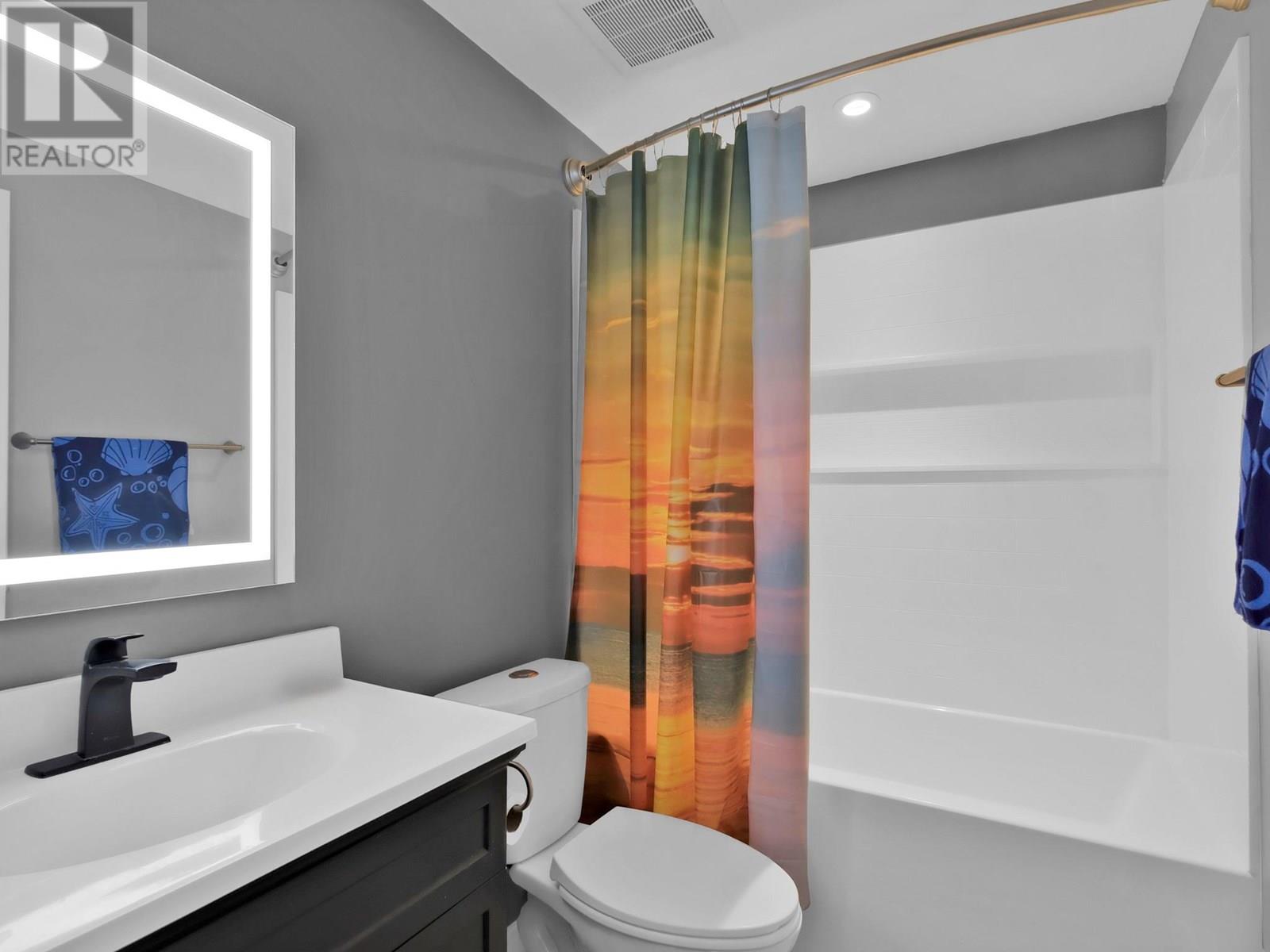 3381 Village Green Way Unit# 33, Westbank
