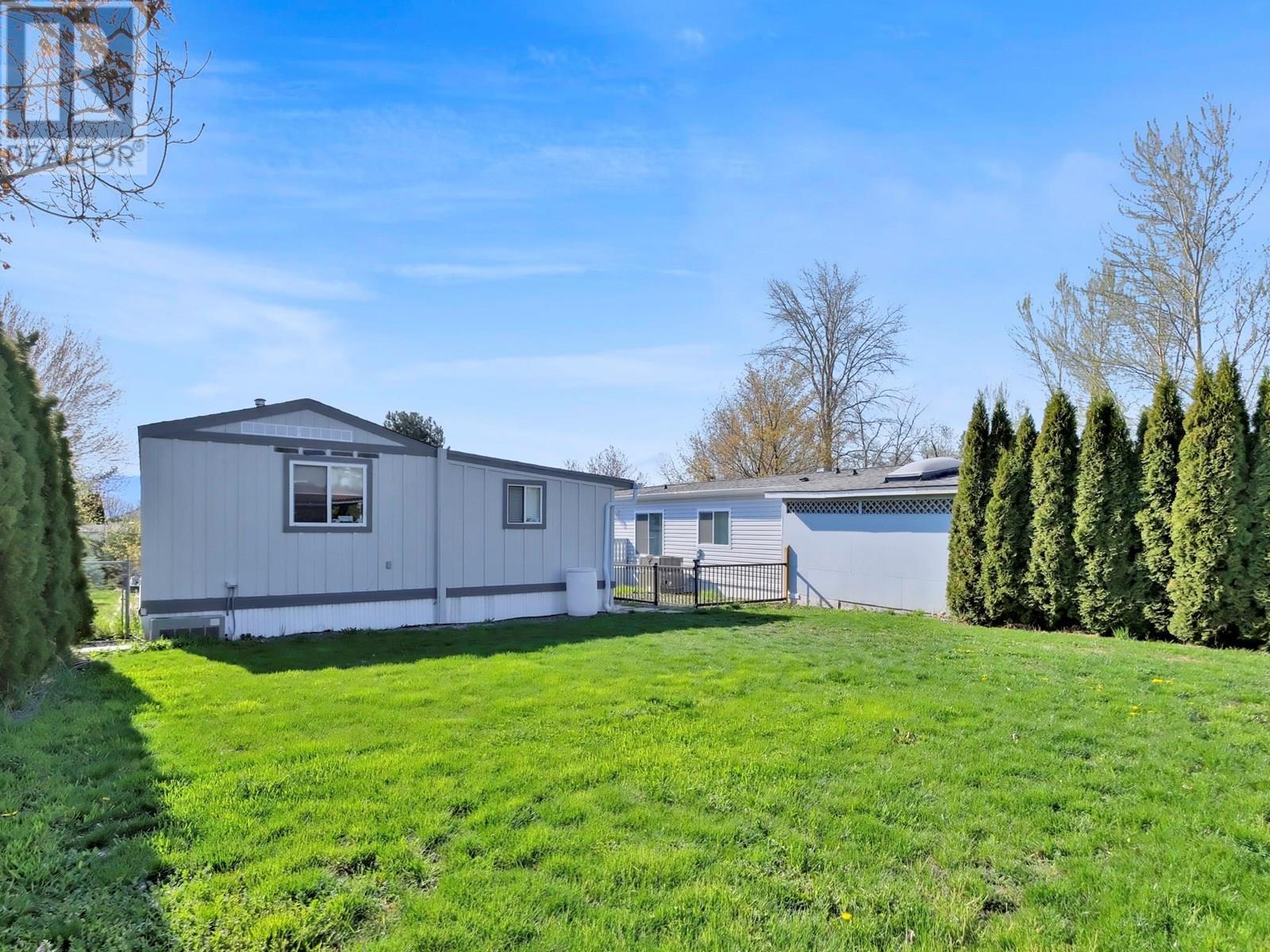 3381 Village Green Way Unit# 33, Westbank