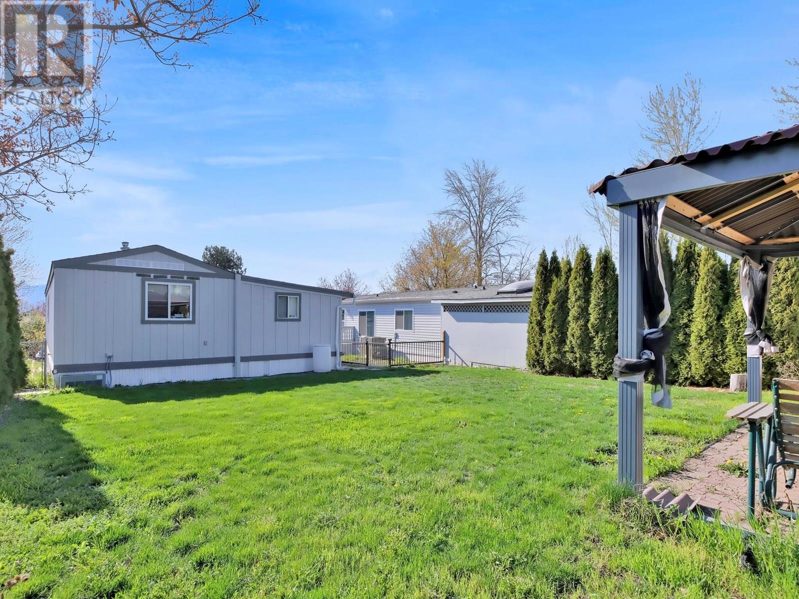 3381 Village Green Way Unit# 33, Westbank