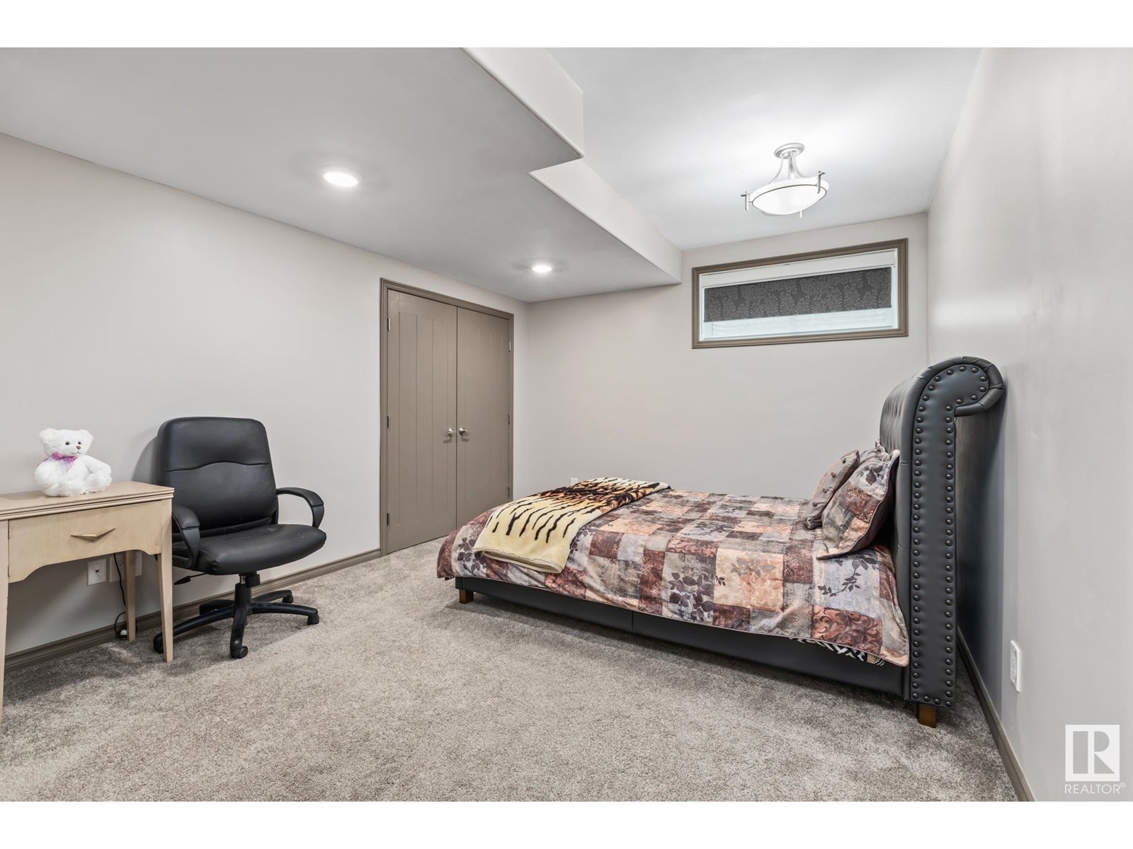 Photo 45 of 9520 206 St Nw, Edmonton AB