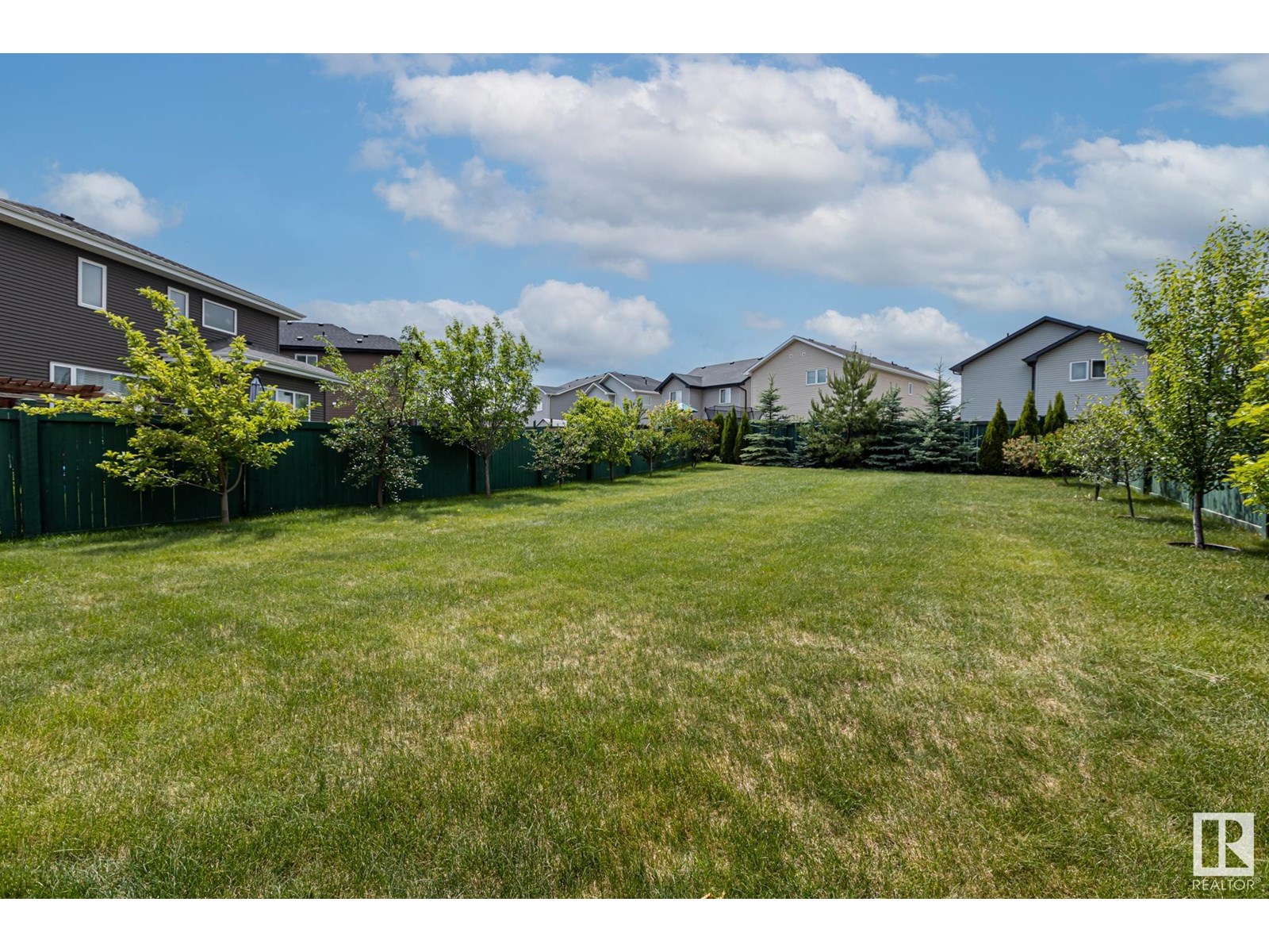 Photo 53 of 9520 206 St Nw, Edmonton AB